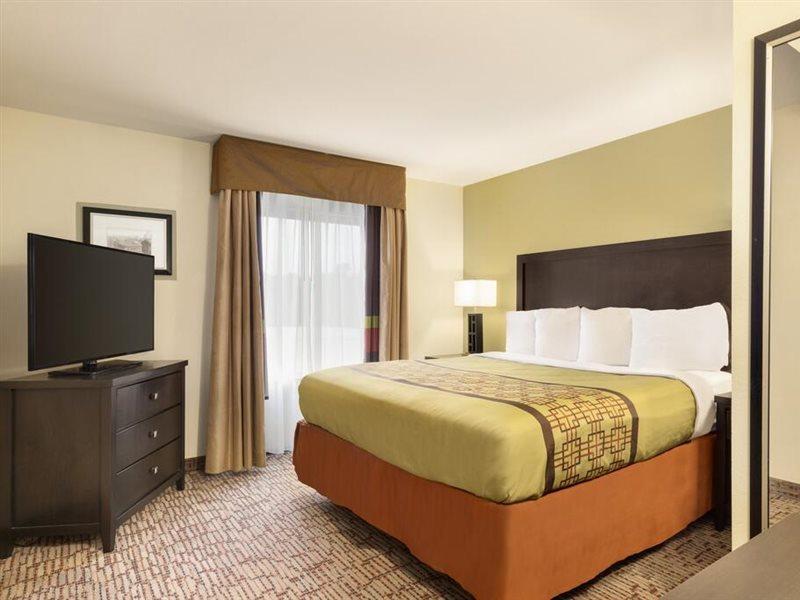 Baymont By Wyndham Augusta West Hotel Bagian luar foto