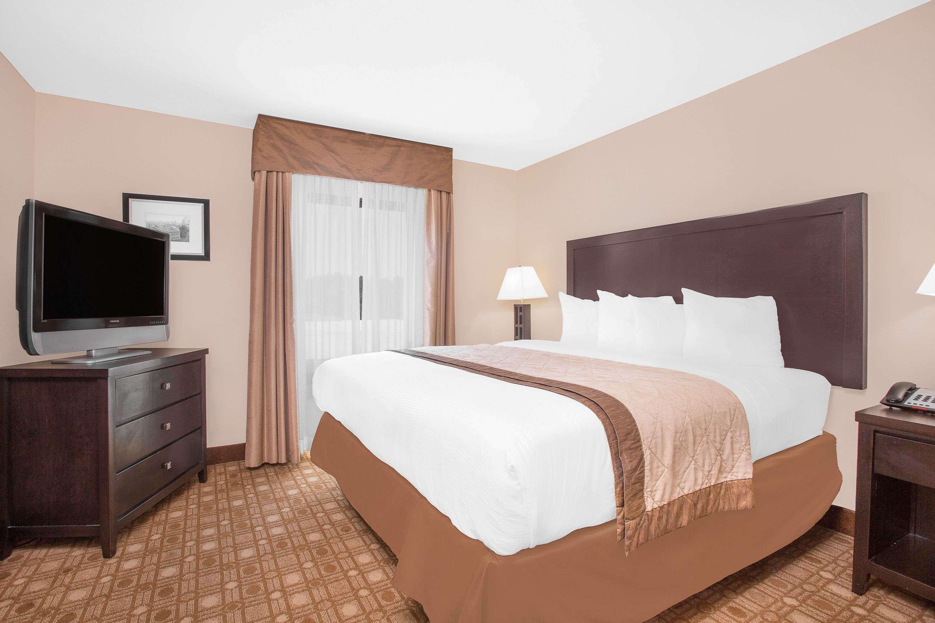 Baymont By Wyndham Augusta West Hotel Bagian luar foto