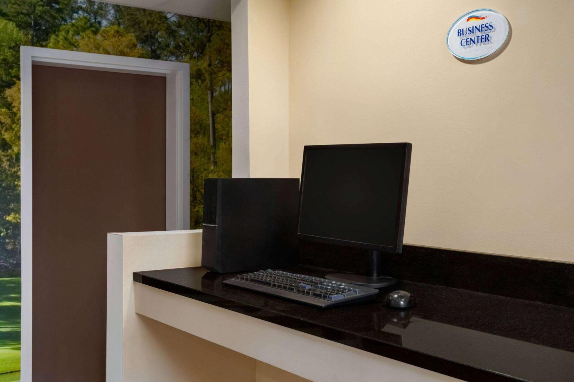 Baymont By Wyndham Augusta West Hotel Bagian luar foto