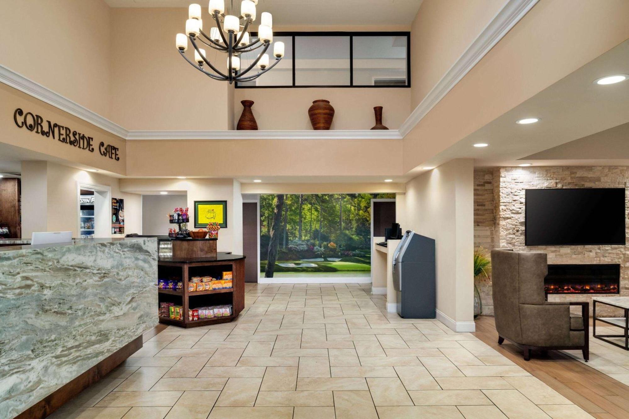 Baymont By Wyndham Augusta West Hotel Bagian luar foto